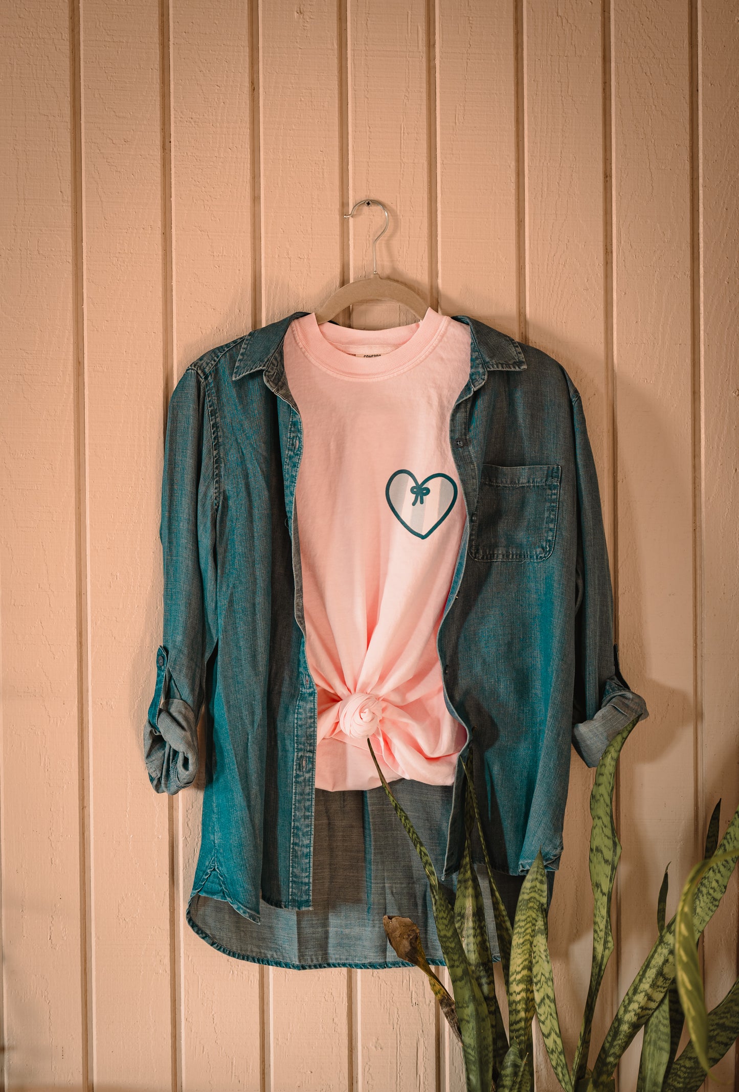 Make Your Heart Pretty Tee